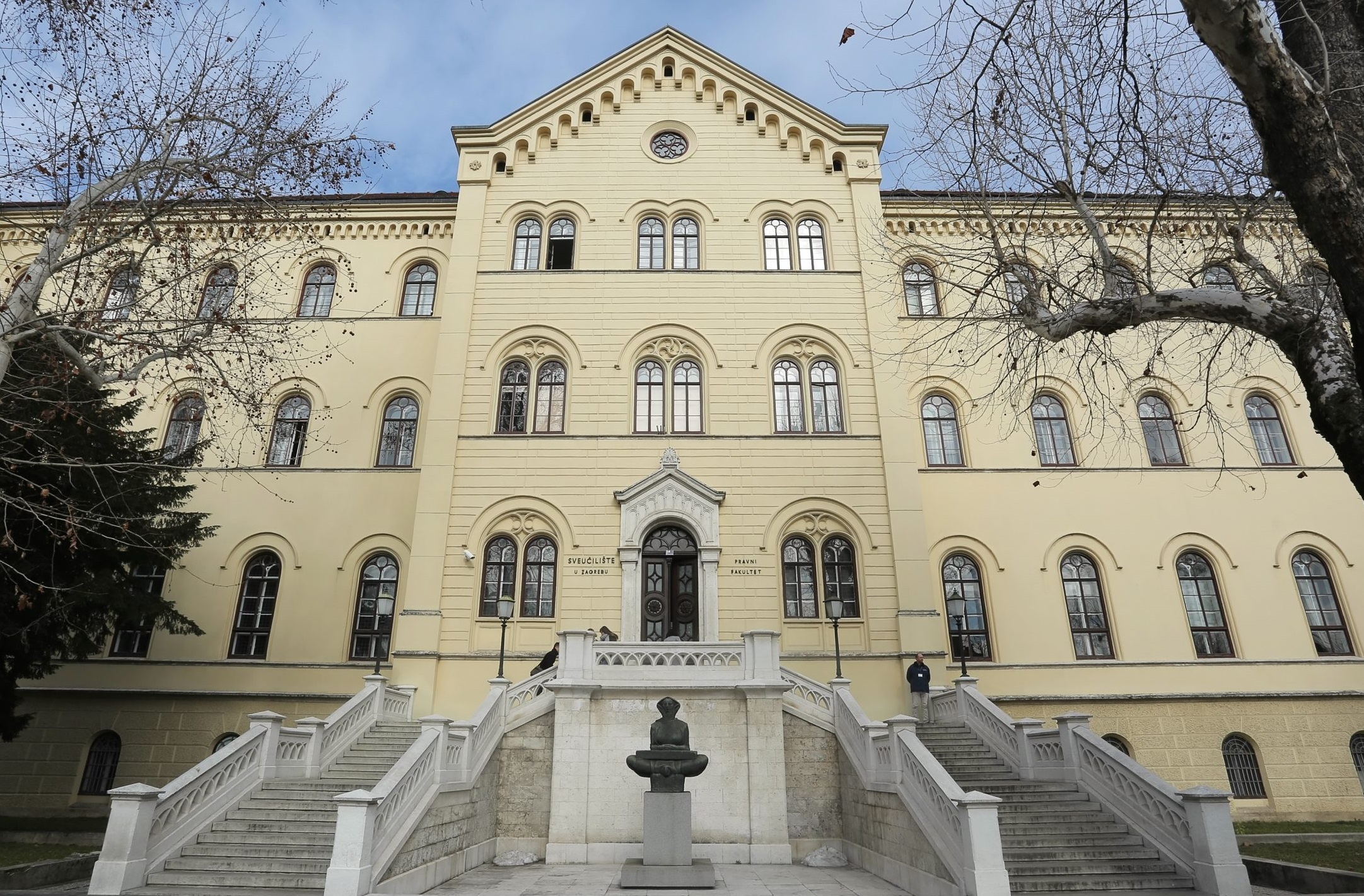 Sveučilišni interdisciplinarni poslijediplomski specijalistički studij “Priprema i provedba EU projekata” – objavljen Natječaj