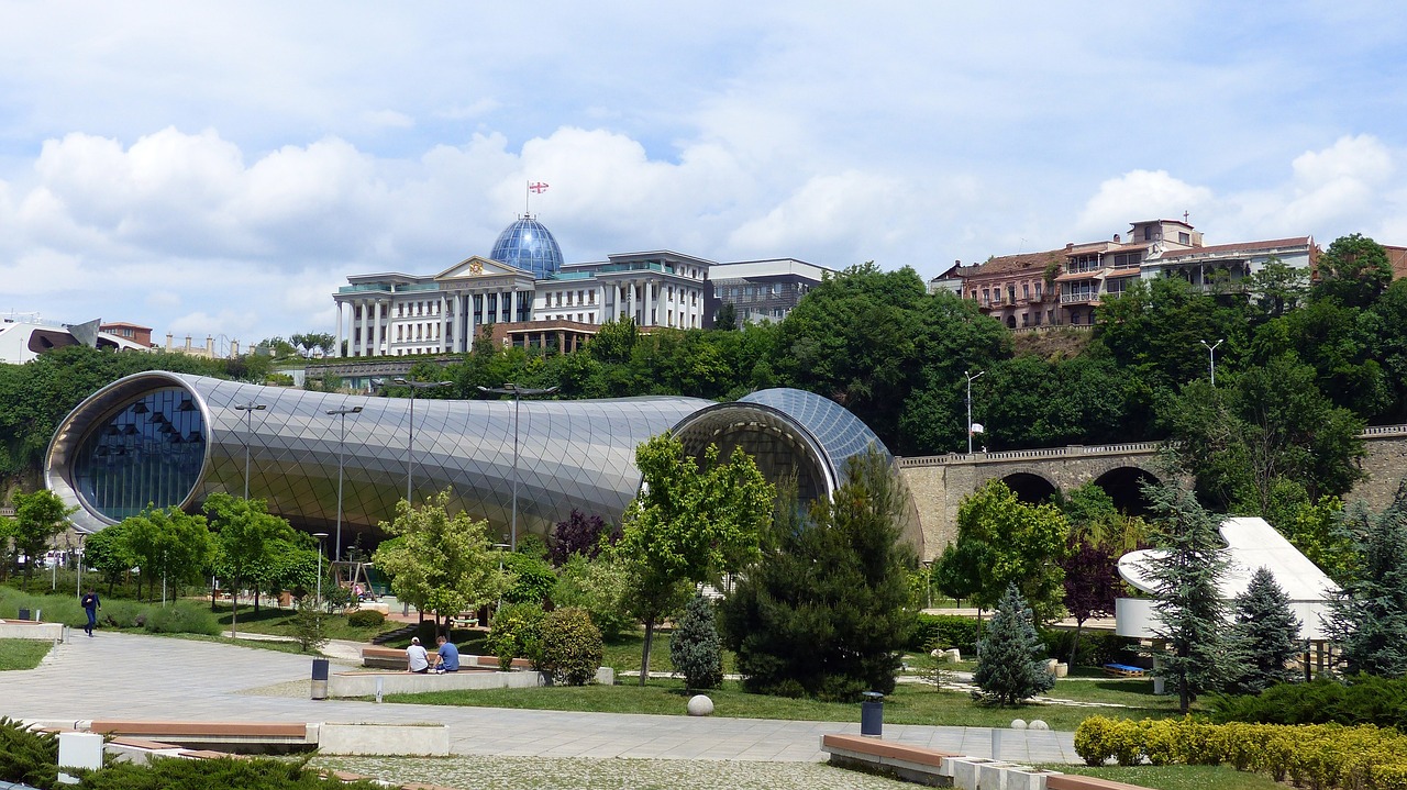 Squaring the Georgian circle