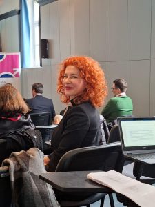 21505195-050e-4a16-a5ce-6835ed8a6d84