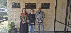 ispred Instituta za društvena istraživanja